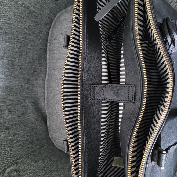 Authentic Kate Spade Large Tote - Picture 4 of 7